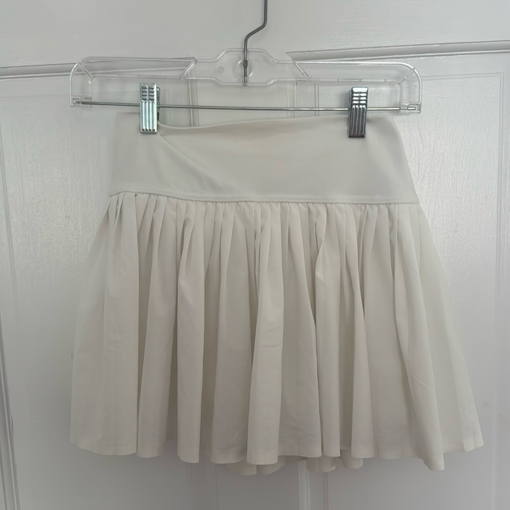 offline by aerie white skirt